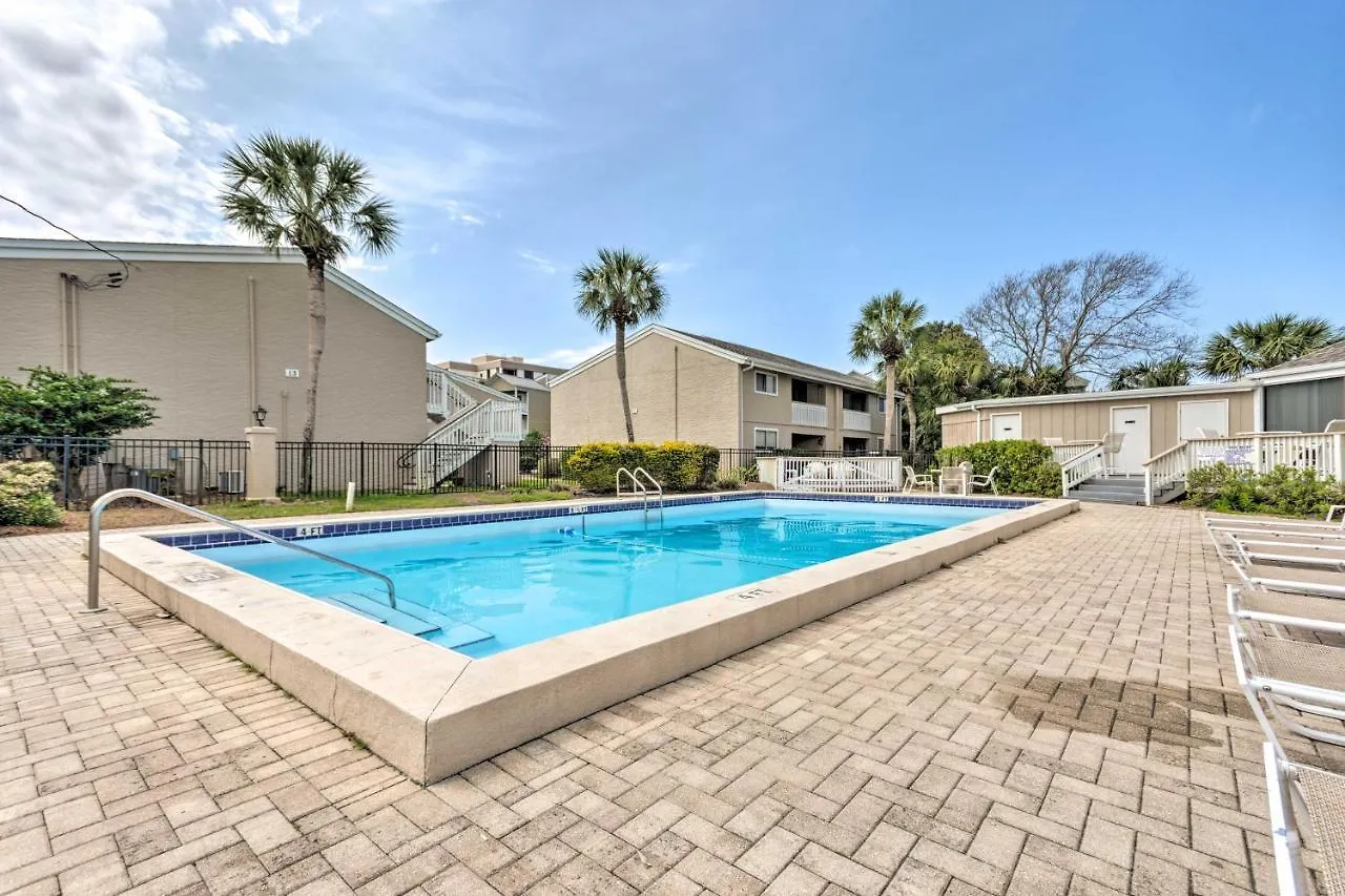 Sunny With Pool And Access! *