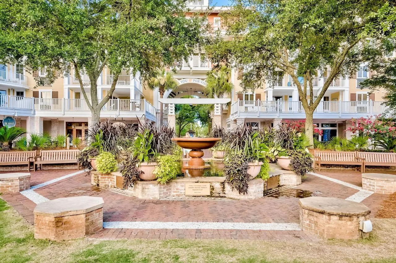 Baytowne Wharf Pilot House 115 Holiday home Destin