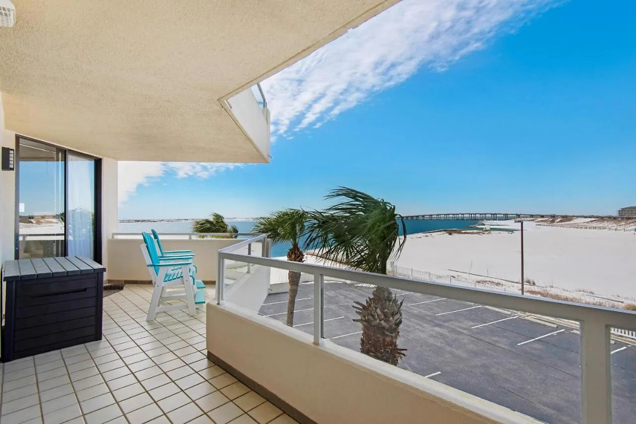 Apartment East Pass 209