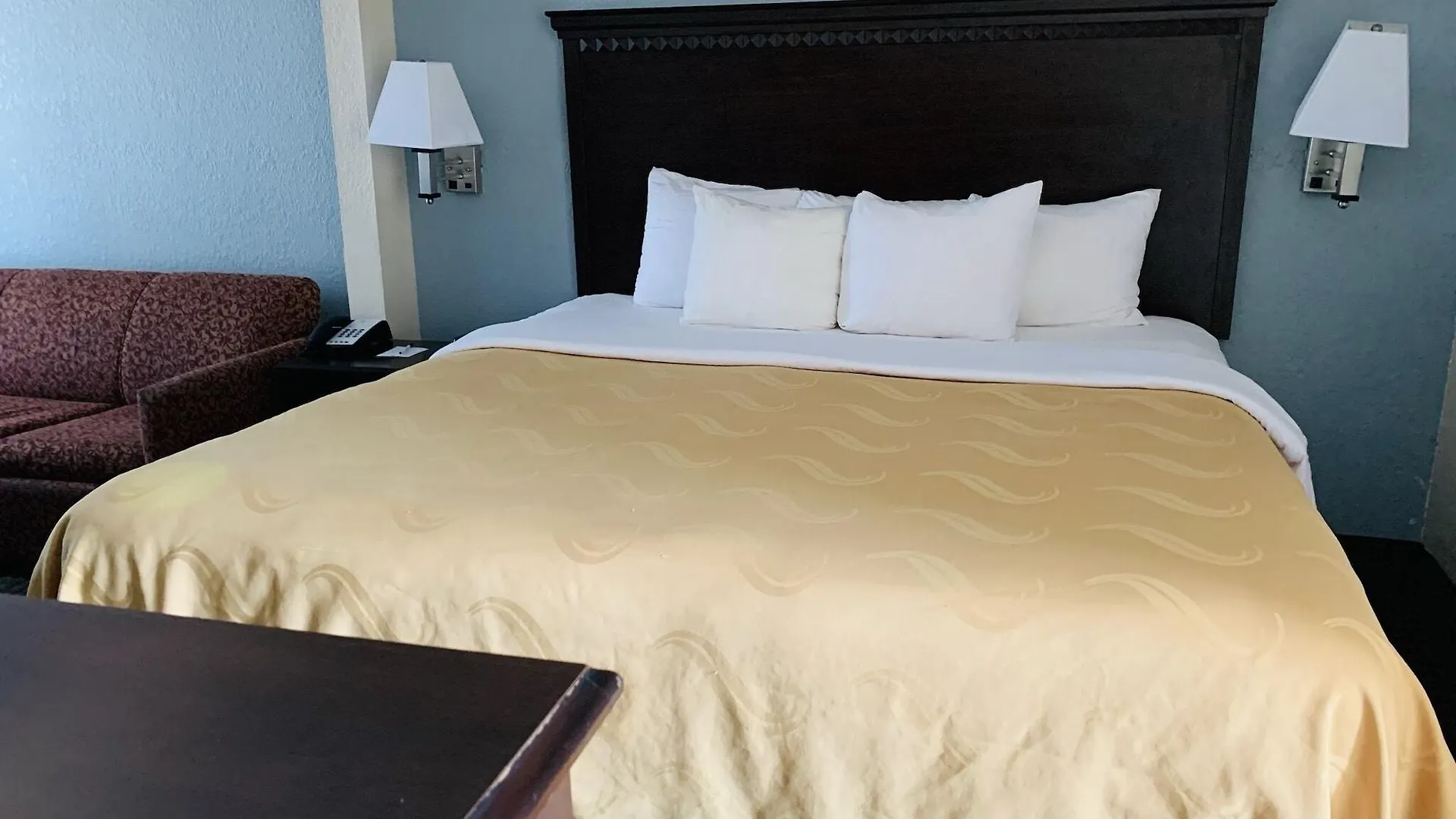 Quality & Miramar Hotel