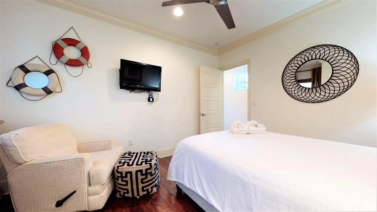 1874 Holiday home Destin