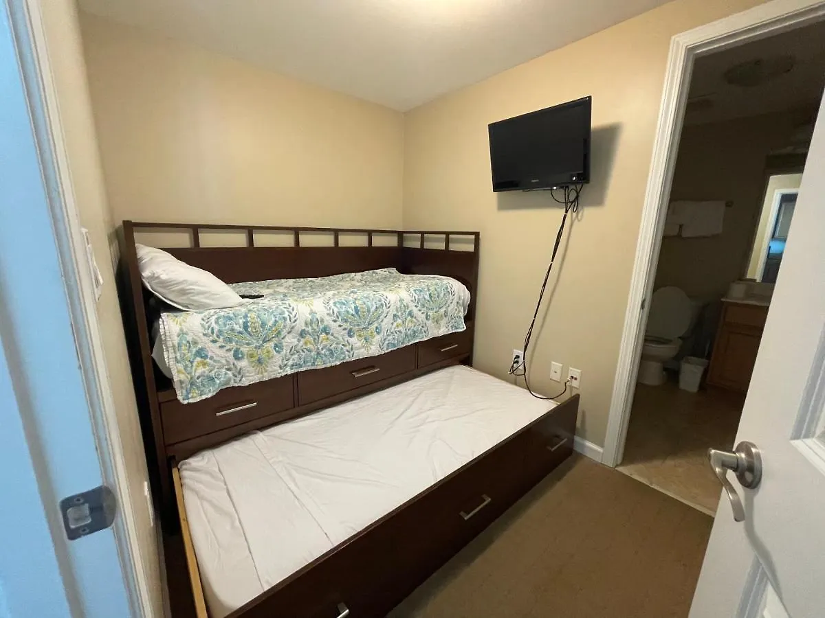 Top Floor In Palms Of Resort. Water View. Apartment Destin