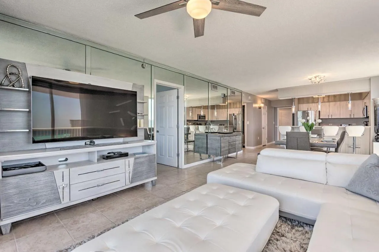 With Views, Heated Pool, And Access Destin