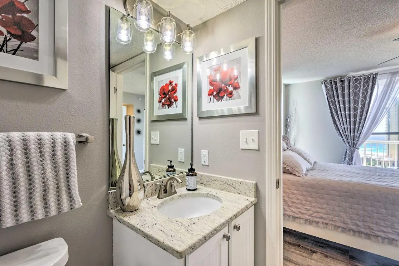With Views, Heated Pool, And Access Destin