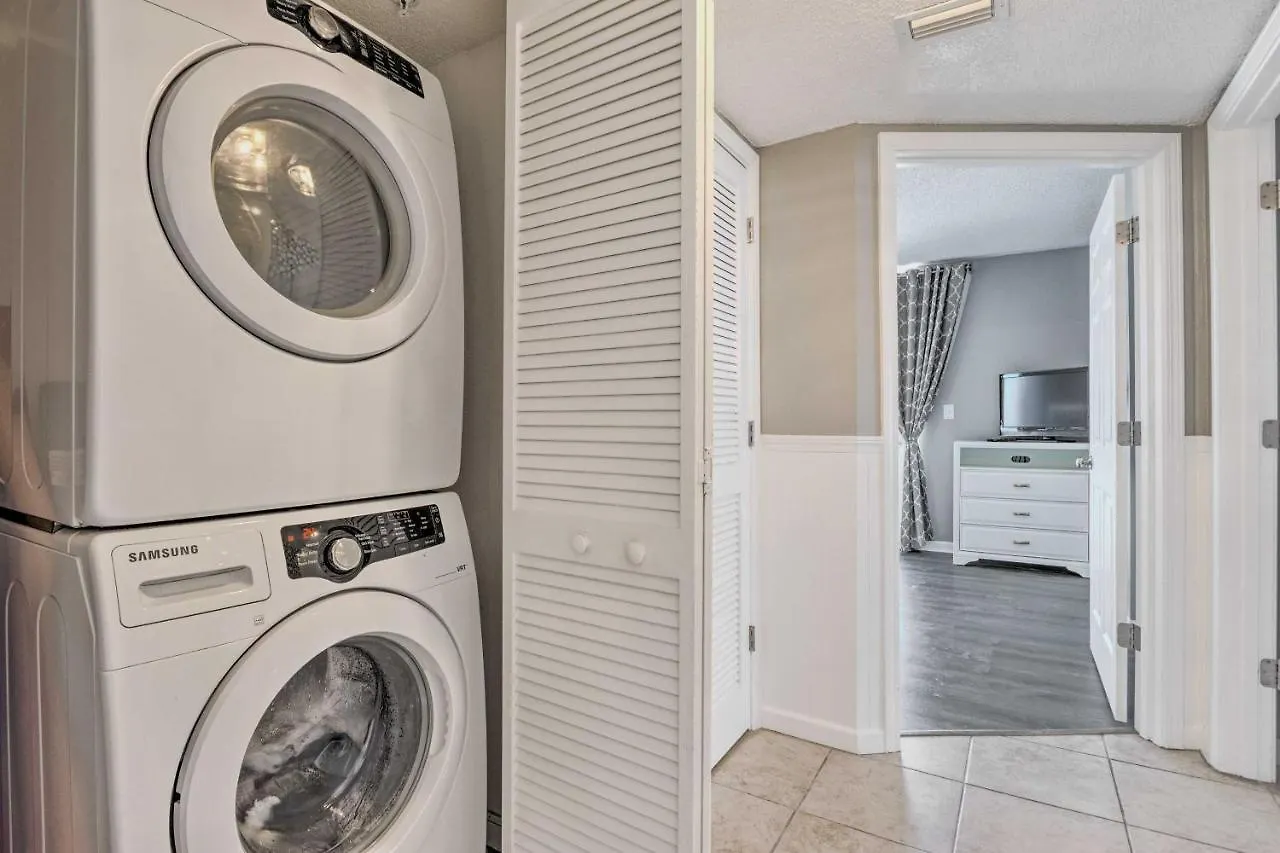 With Views, Heated Pool, And Access Destin