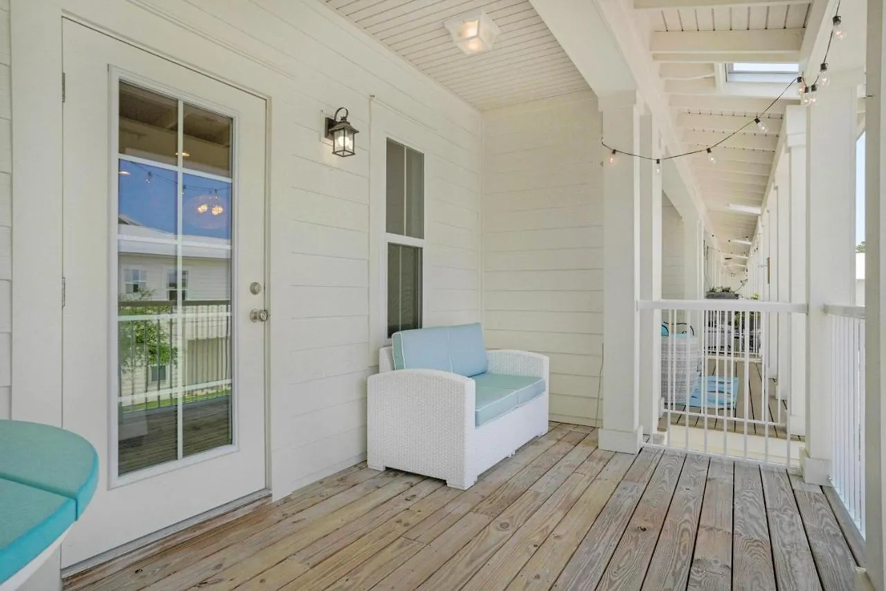 Holiday home Sea La Vie *
