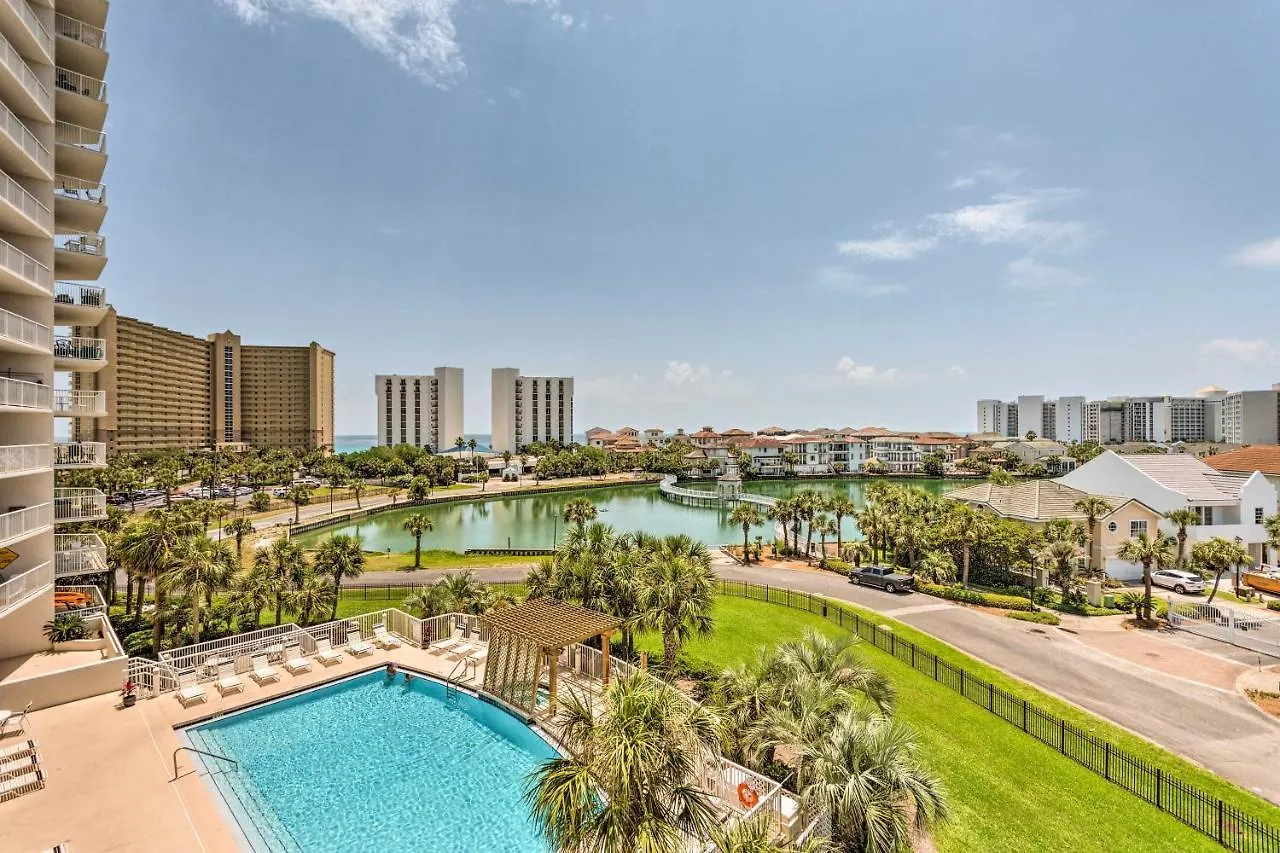 High-rise With Balcony And Pool View Destin