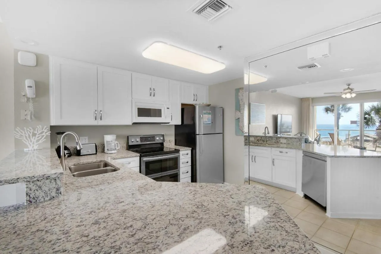 Sterling Sands 111 Apartment *