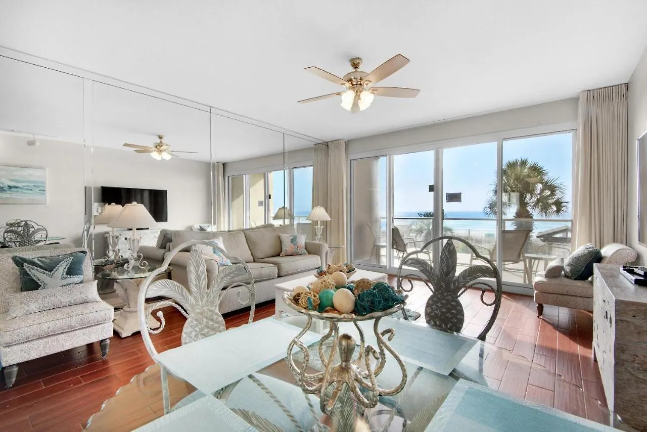 Sterling Sands 111 Apartment
