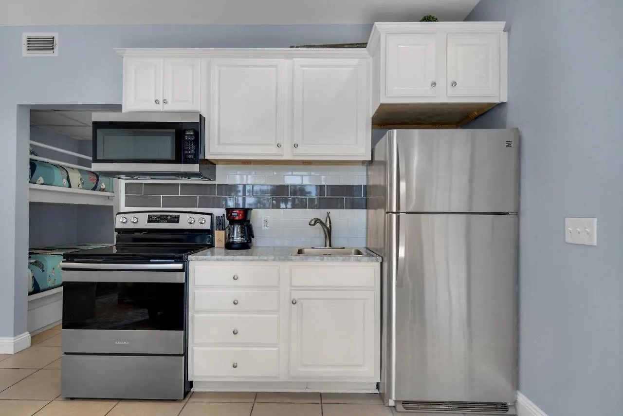 Nantucket Cottages 7b