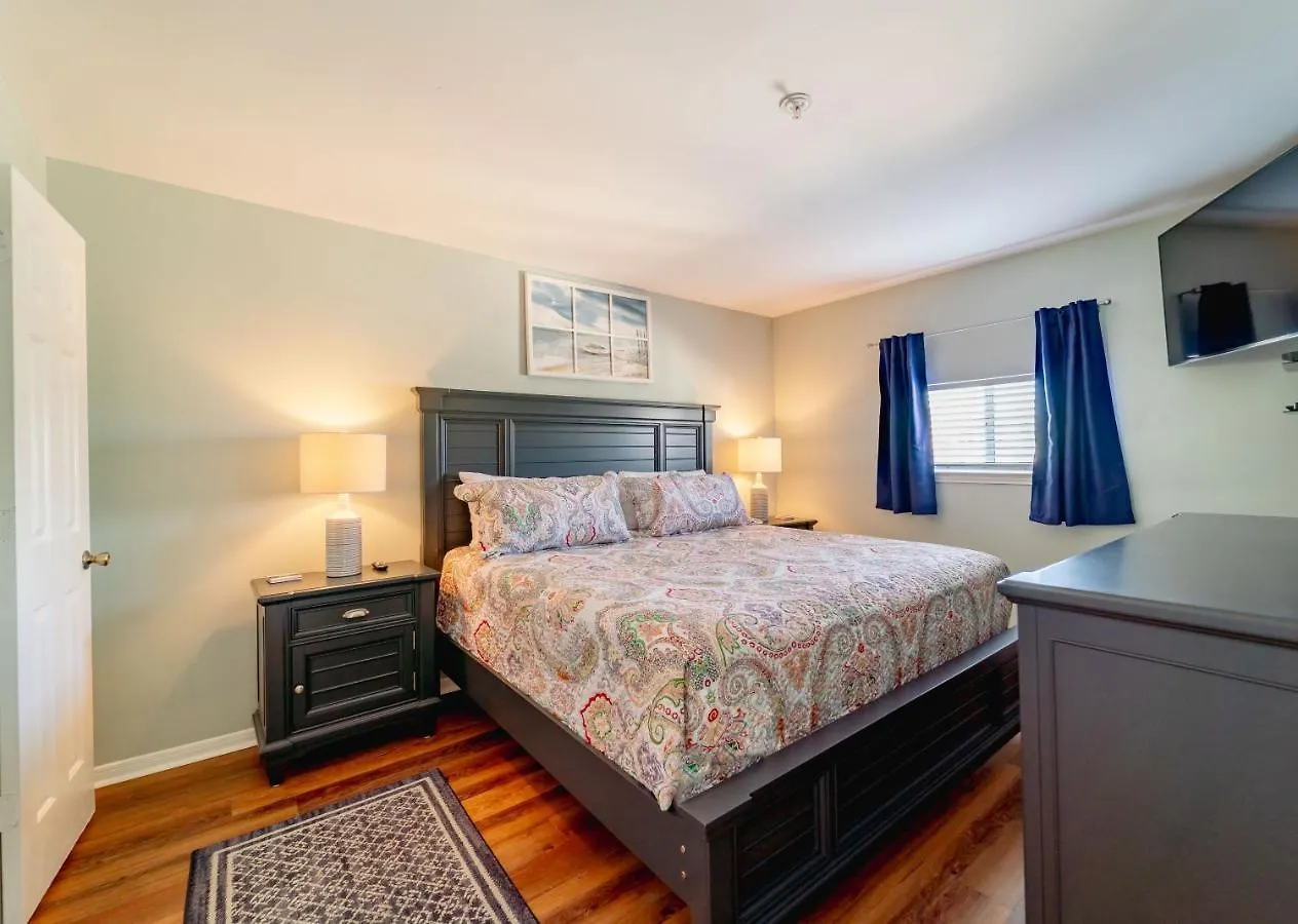 Apartment Salty Dolphin - Gulf Front Oasis *