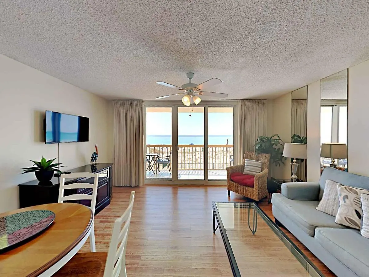 Apartment Pelican #203