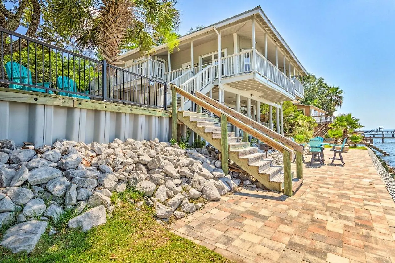 Bayfront Niceville Getaway With Private Dock! Holiday home