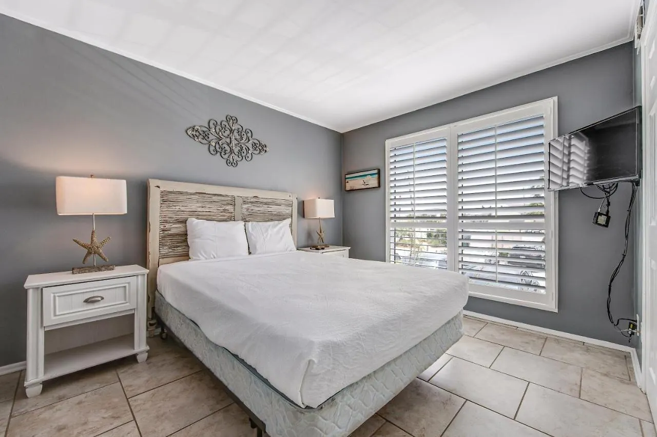 Hotel Sandpiper Cove Iii