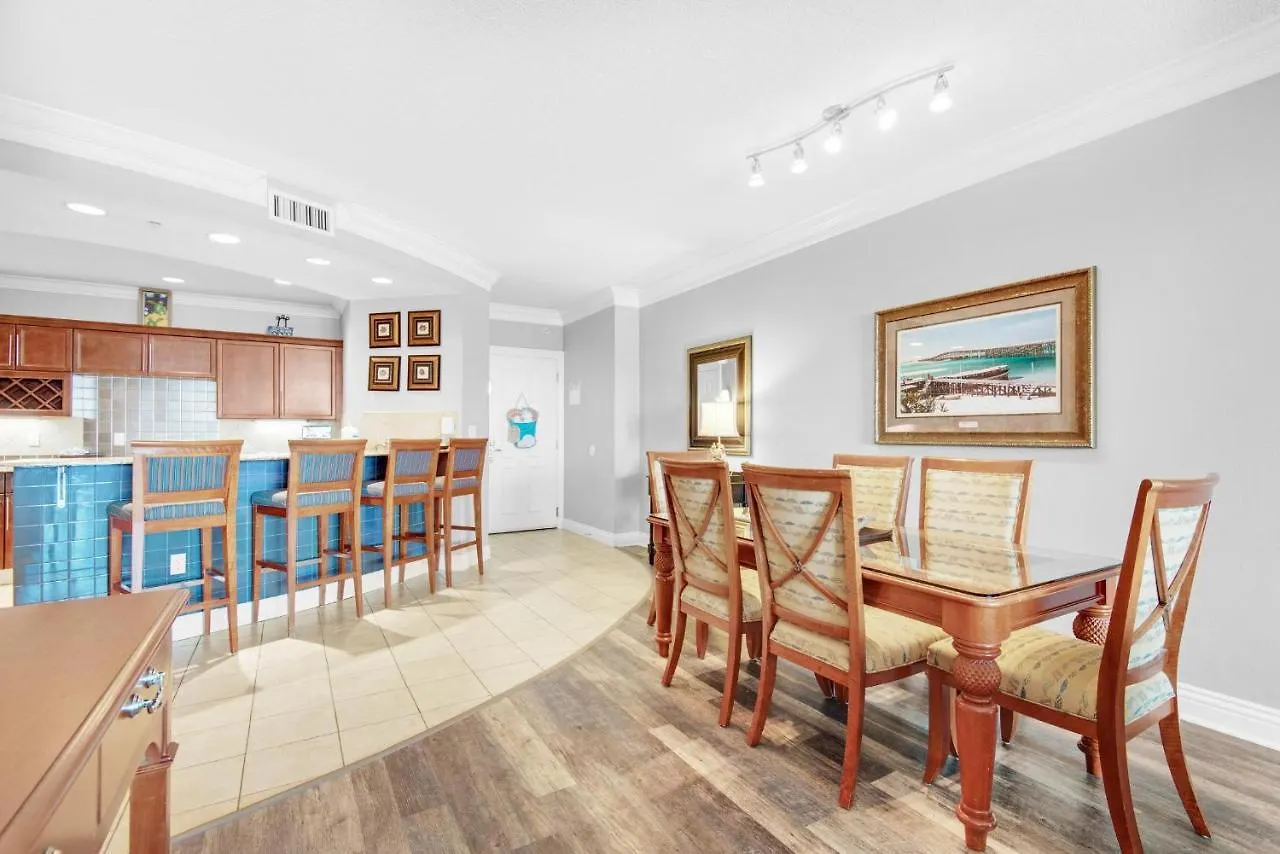 Apartment Emerald Grande W728 *