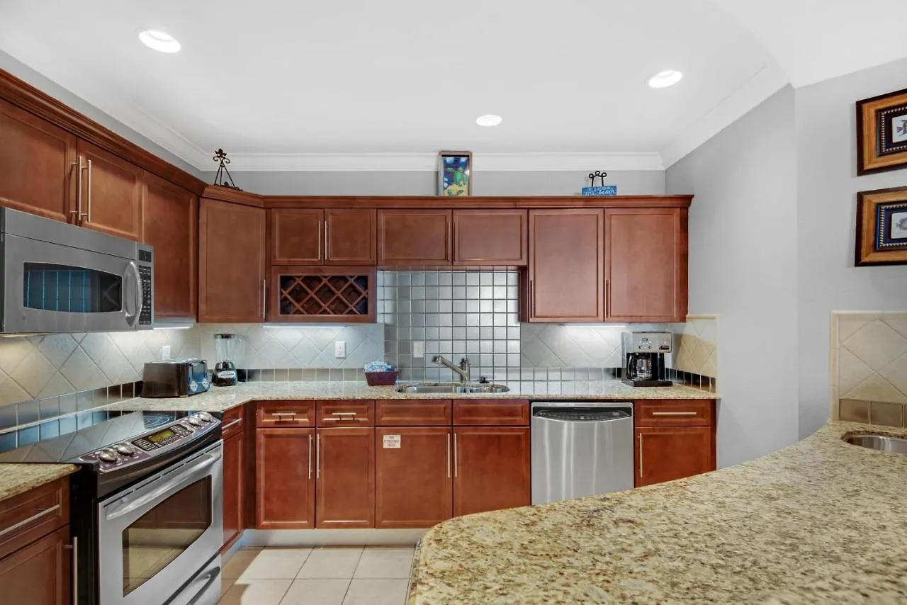 Apartment Emerald Grande W728
