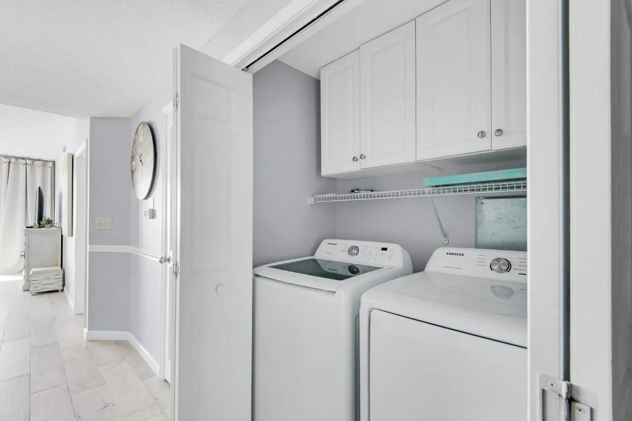 Majestic Sun 813b Apartment