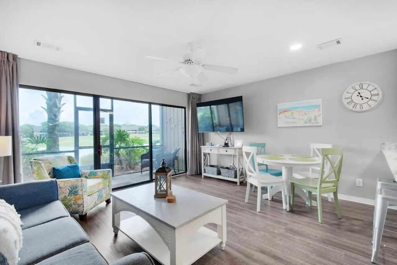 Seascape Lakefront 128- Retreat Yourself