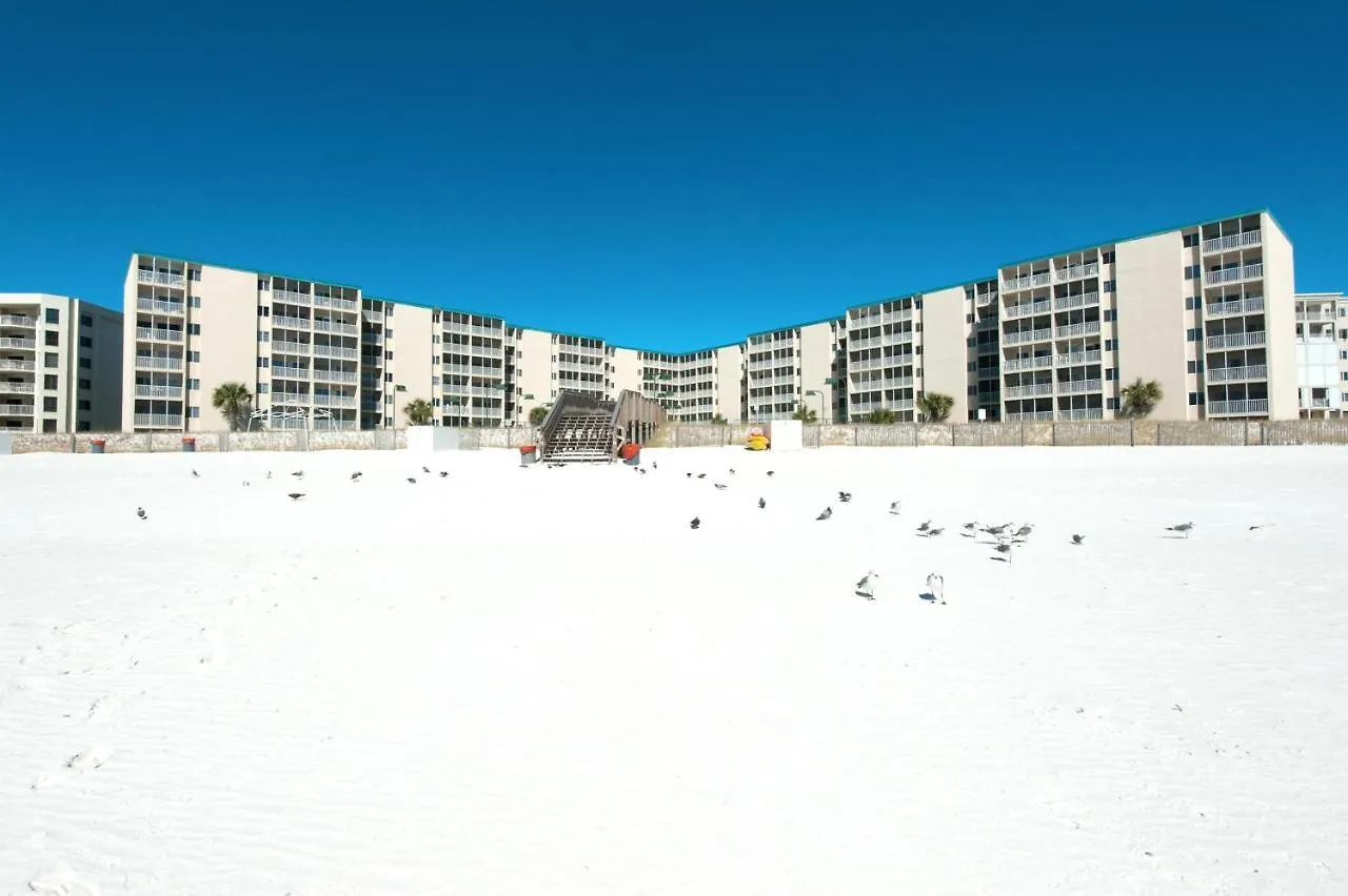 Surf And Racquet Club 216 *