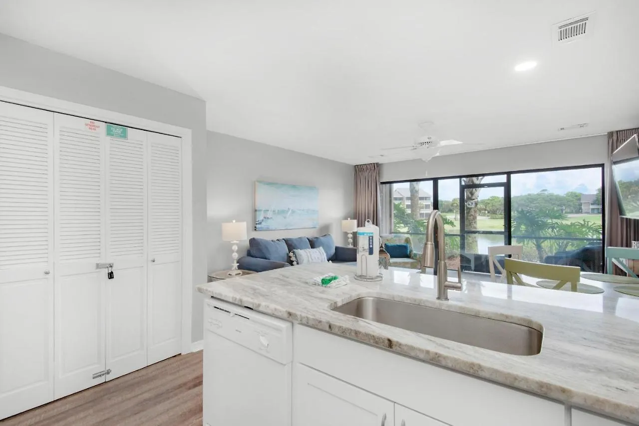 Seascape Lakefront 128- Retreat Yourself *