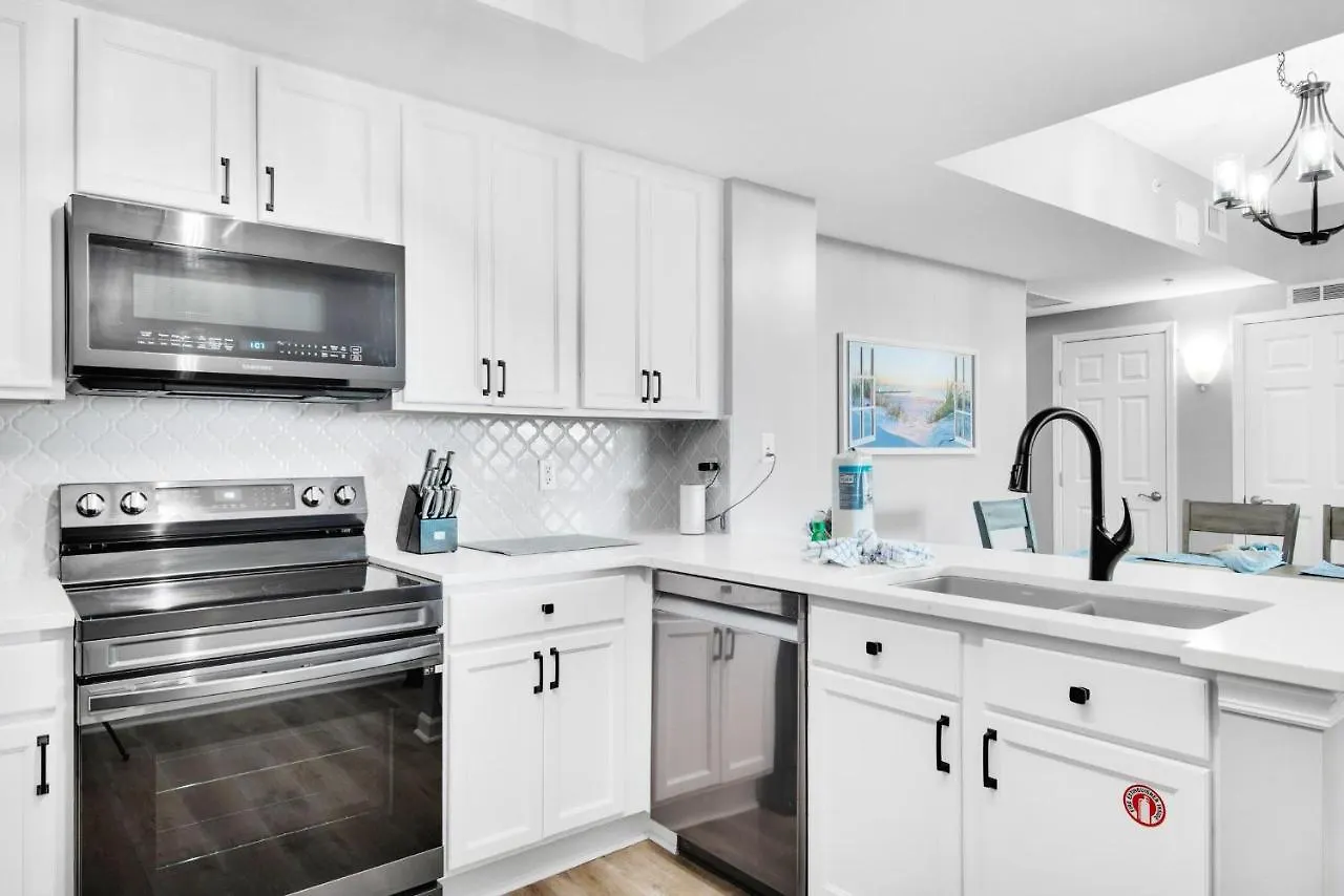 Palms #1515 Full 2 Bedroom *