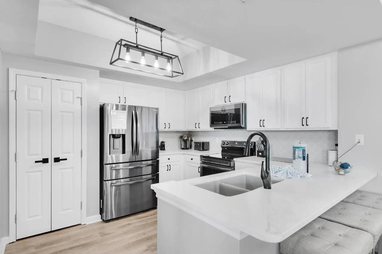 Palms #1515 Full 2 Bedroom Destin