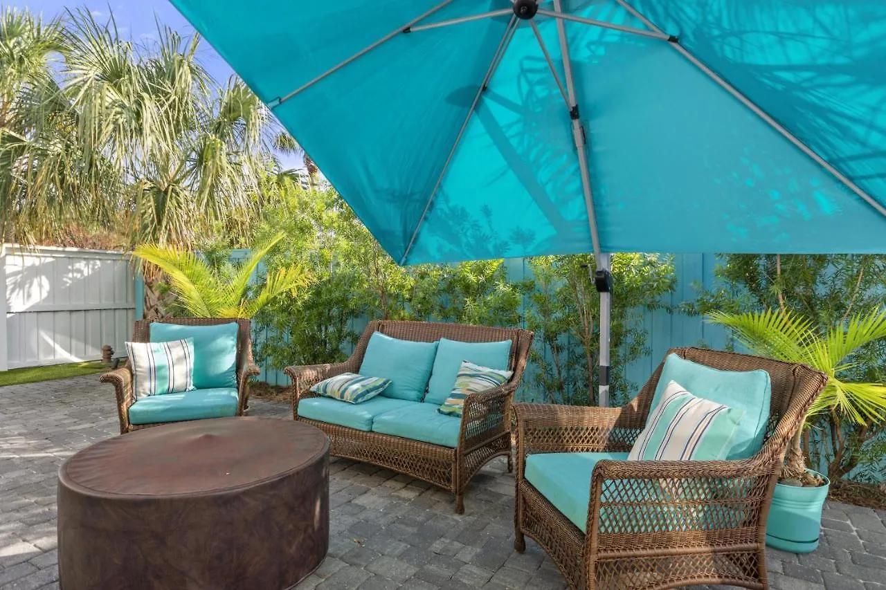 Holiday home Whispering Palms - Of Frangista
