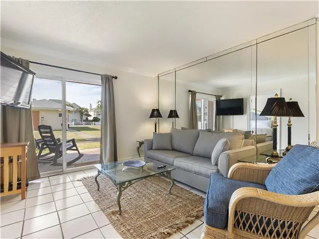 Holiday home Tradewinds 2
