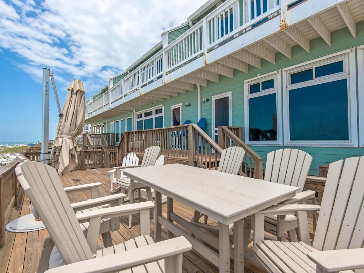 Holiday home Quiet Surf Townhomes Ii #5 By Newman-dailey *