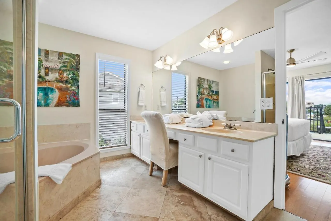 House - Happy Harbor House By Panhandle Getaways Holiday home Destin