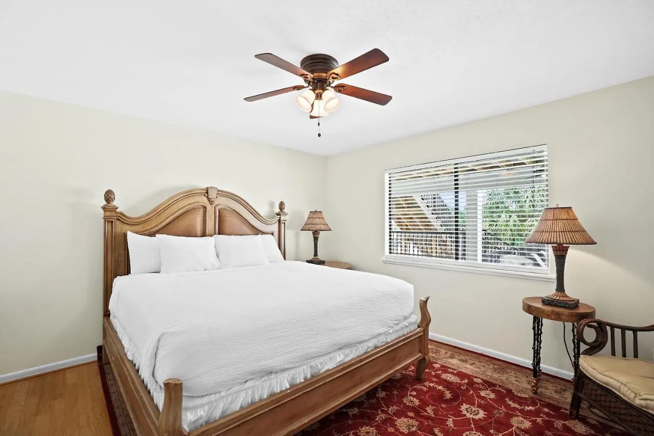 Holiday home House - Happy Harbor House By Panhandle Getaways *