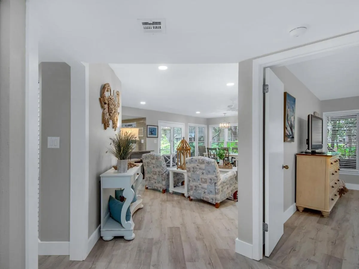 Hidden Dunes 204 By Newman-dailey Holiday home Destin