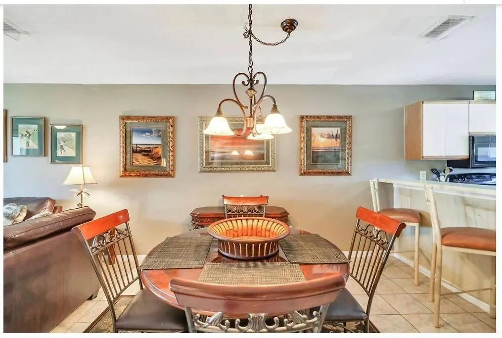 New Listing!!! 4 Min Walk To The Beach! * Destin