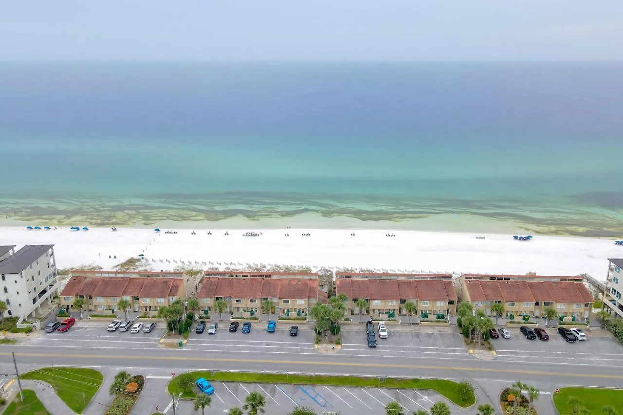 Navigator's Nest At Reef Townhomes *