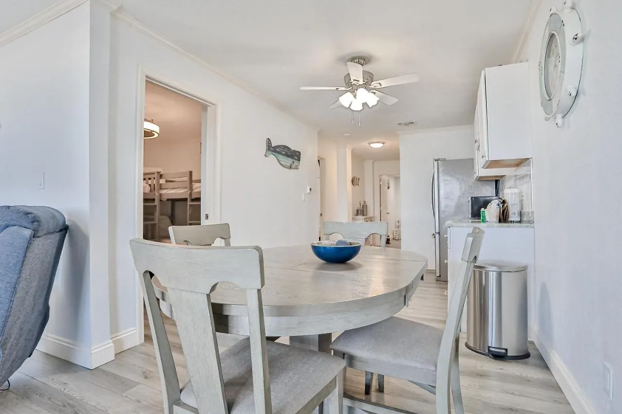 Captain's Quarters At Reef Townhomes Holiday home Destin