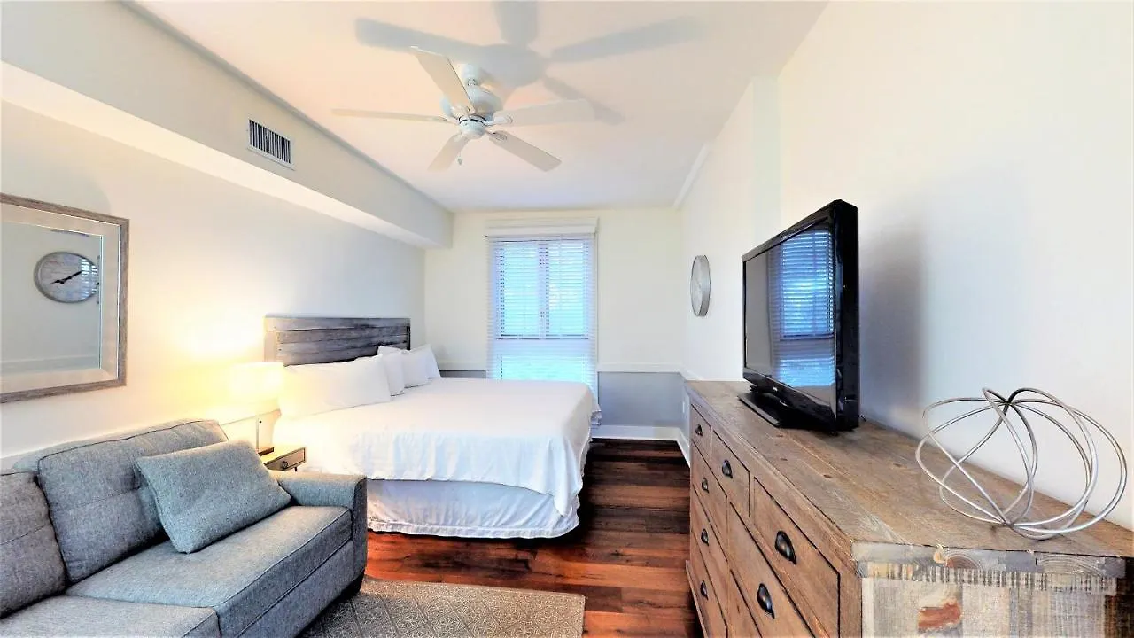 Pilot House 229 * Destin