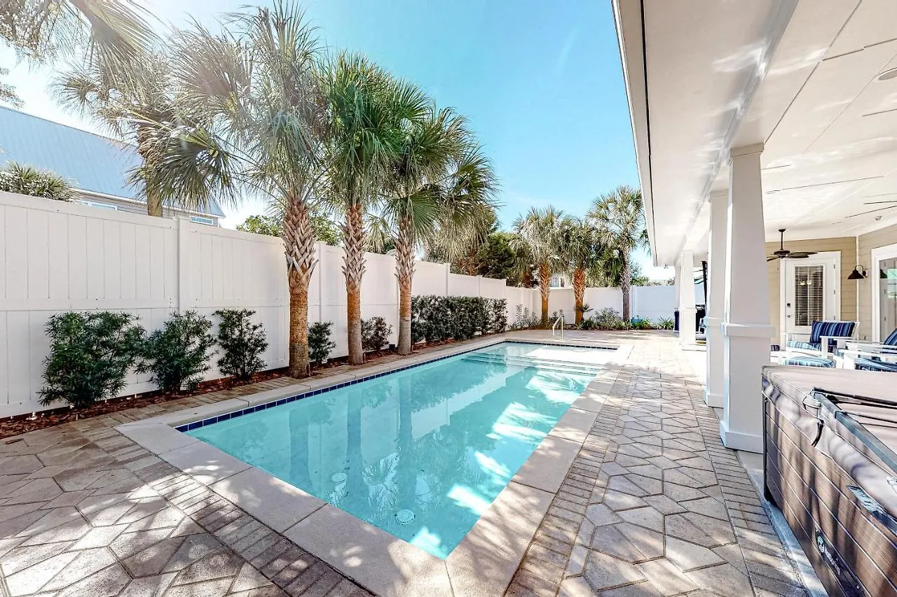 Crystal Subdivision Sea Glass Holiday home