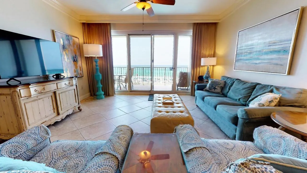 Holiday home Tides 0404