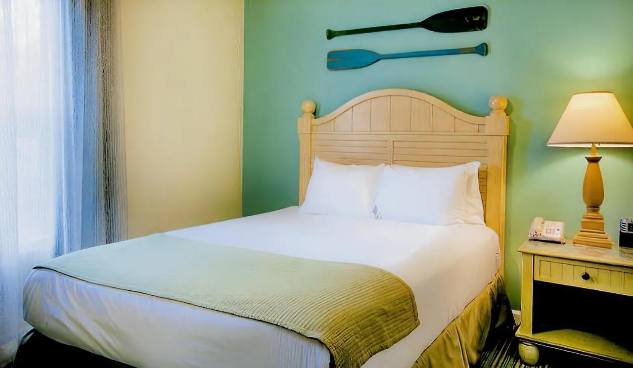 Club Wyndham Street Aparthotel