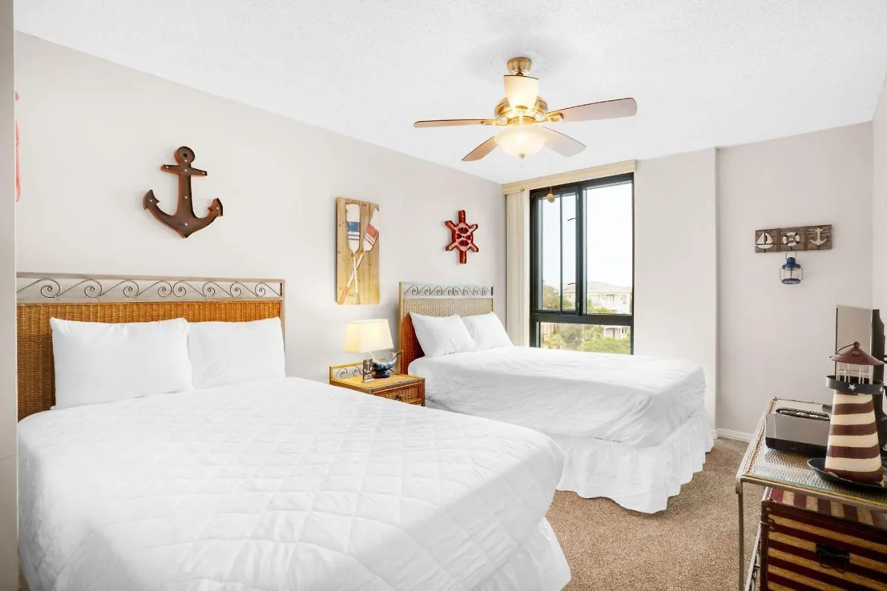 Holiday home Enclave 401a