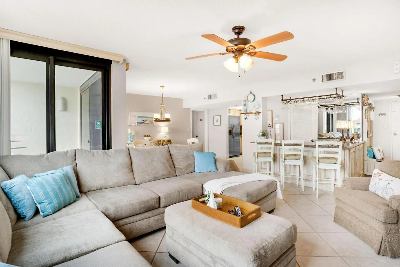 Holiday home Enclave 401a