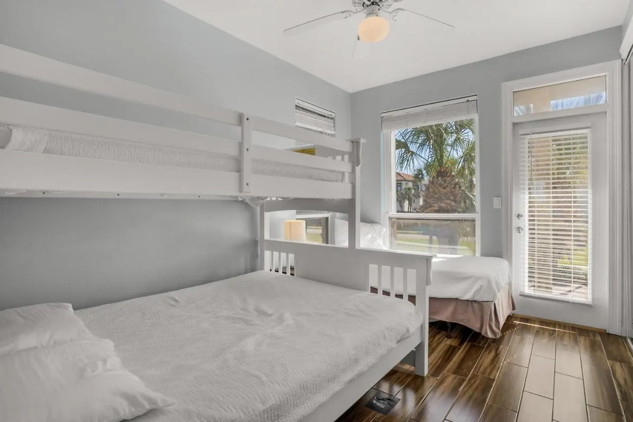 Holiday home Destiny #20a&b Destin