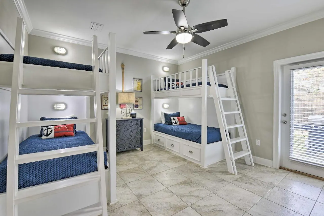 Prázdninový dům Miramar Townhome With Balcony Near Ocean! Destin