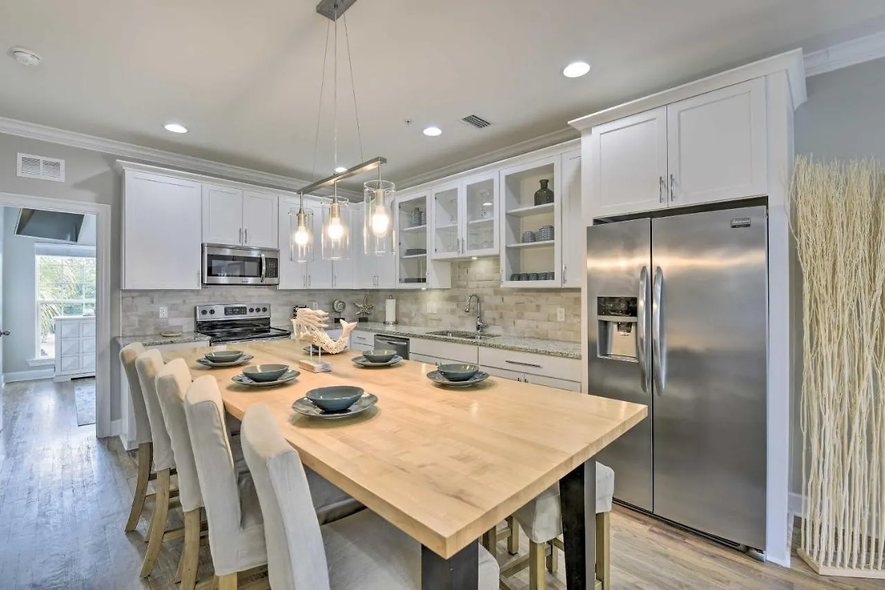 Prázdninový dům Miramar Townhome With Balcony Near Ocean! Destin