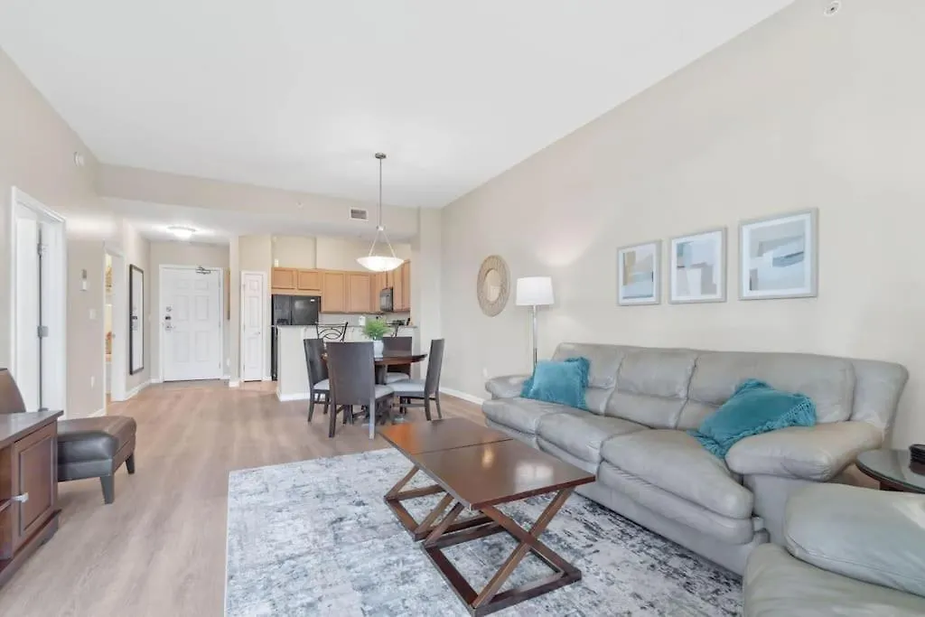 Family Friendly In Heart Of Destin! Style Pool, Tennis Courts Minutes From Apartment *