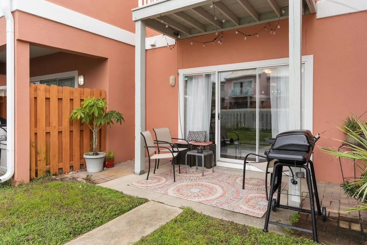 Coral Crab Townhouse Holiday home