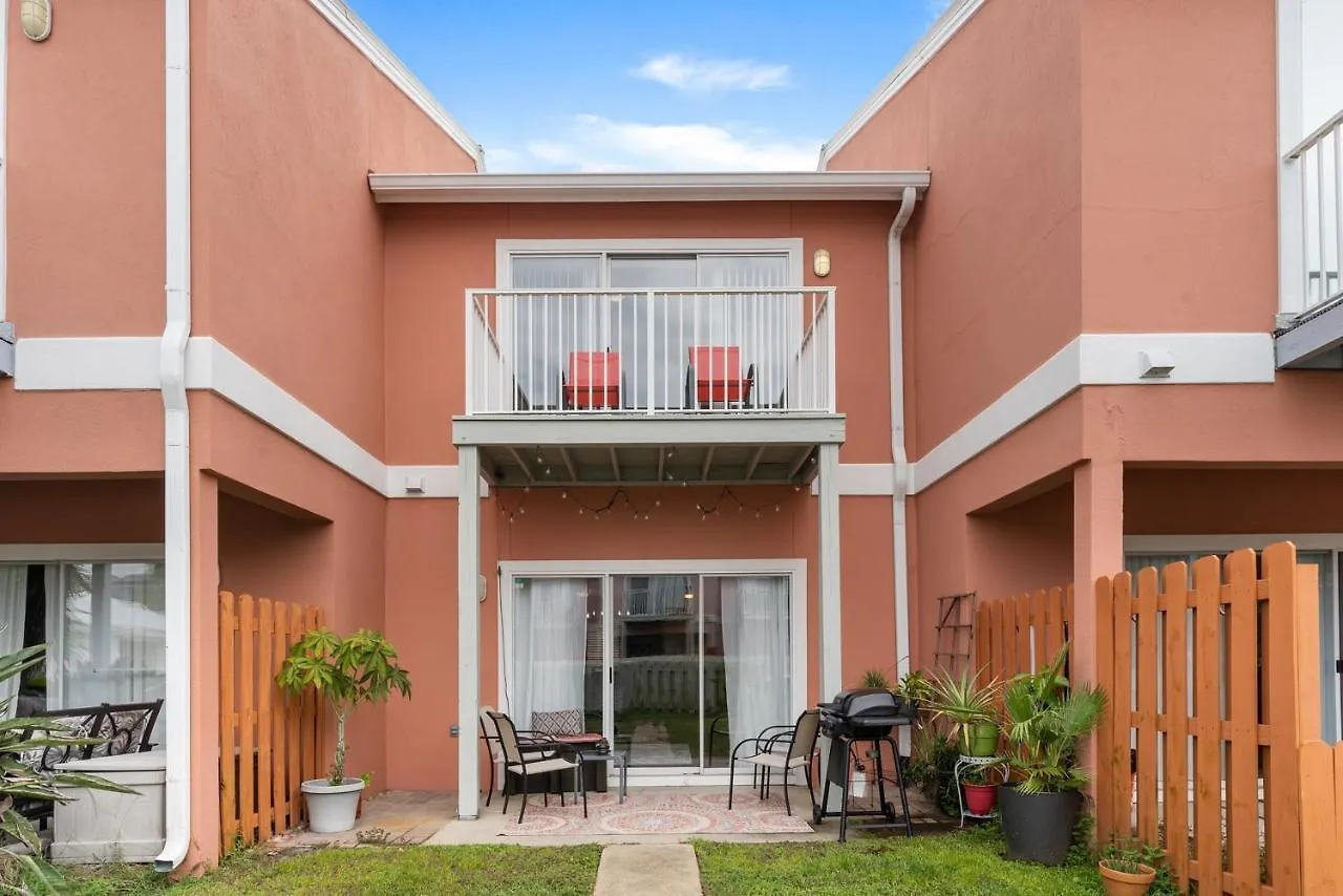 Coral Crab Townhouse Holiday home