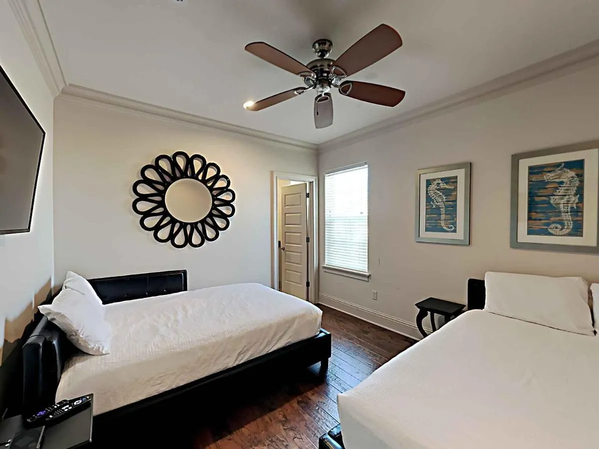 Holiday home A Dose Of Vitamin Sea #936b At Miramar