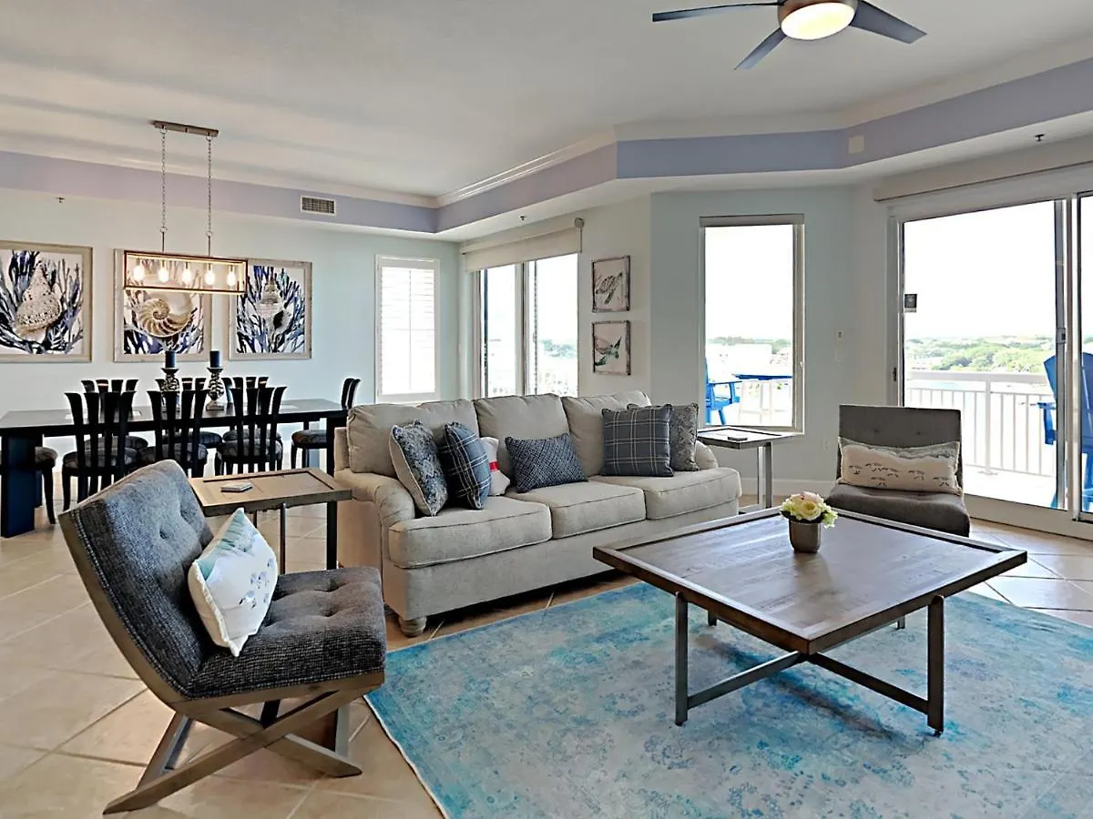 Apartment Harbor Landing 601a *
