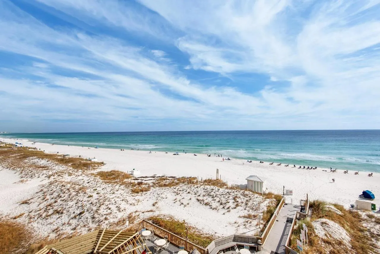 Pelican 501 * Destin